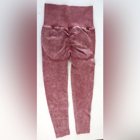 Sugar Popped Women's Sz S Berry Pink Cropped Top & Legging Extreme Lift Set - Picture 5 of 16